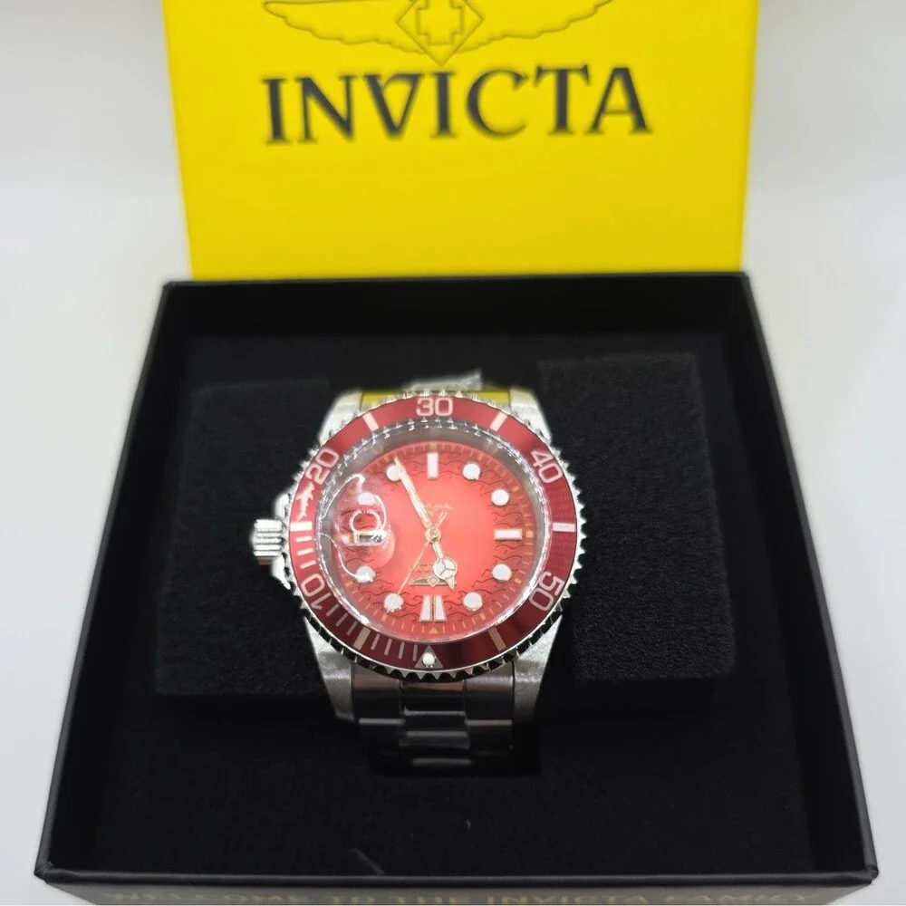 Invicta Pro Diver Men's Vectide Quartz Watch, Bracelet, Date, 42mm, Red, 200m